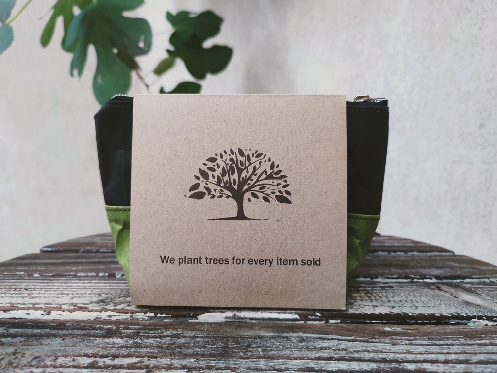 Несесер | Черно & Зелено