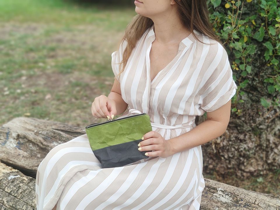 Travel / Beauty Pouch | Green &amp; Black