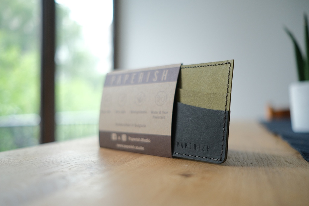 Wave Cardholder - Green & Black 3.jpg